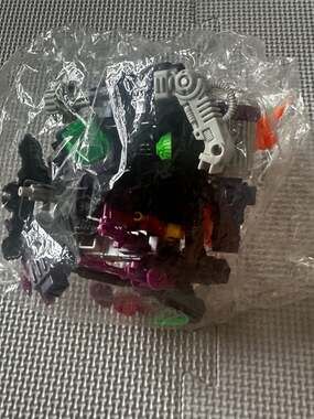 Vintage Tomy Zoids Gravity Saurer Build Parts In Bag